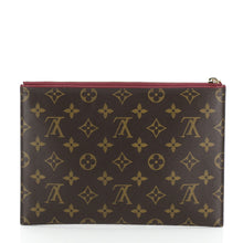 Pochette Pallas Monogram Canvas